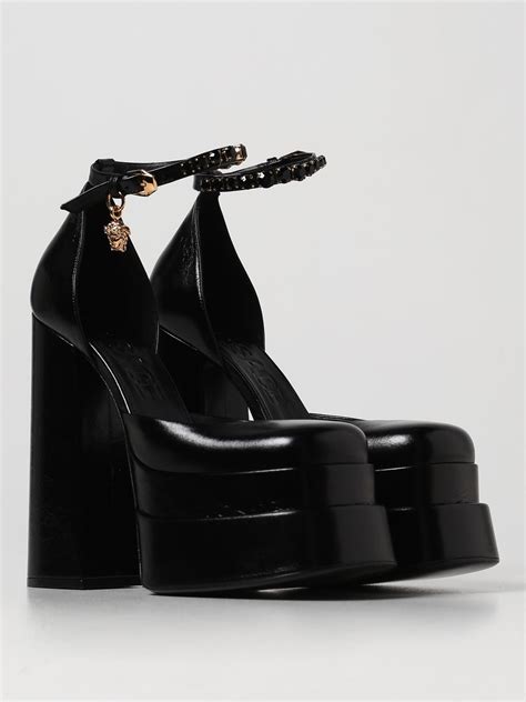 decollete versace con plastica|Scarpe col tacco VERSACE .